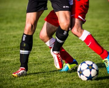 What Are the Functions of Soccer Shoes?